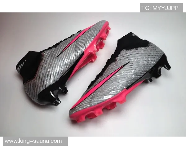 刺客足球鞋与球星的传奇故事 哪些顶级球员曾穿过这双鞋？