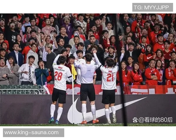 足坛巨星因伤病困扰命运起伏再度引发球迷热烈讨论 足坛巨星因伤病困扰命运起伏再度引发球迷热烈讨论